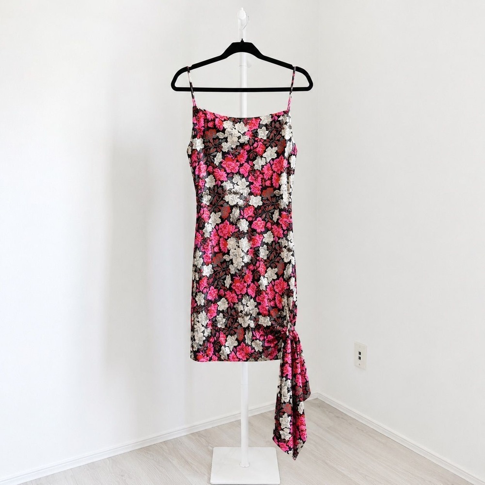 Cinq a‎ Sept $395 Dress Size 6 Floral Mini Satin Cocktail (New with Flaw) - Picture 2 of 7